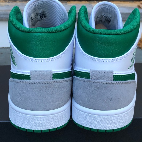 Jordan 1 Grey Green SE (Dead-Stock) - Picture 5 of 7